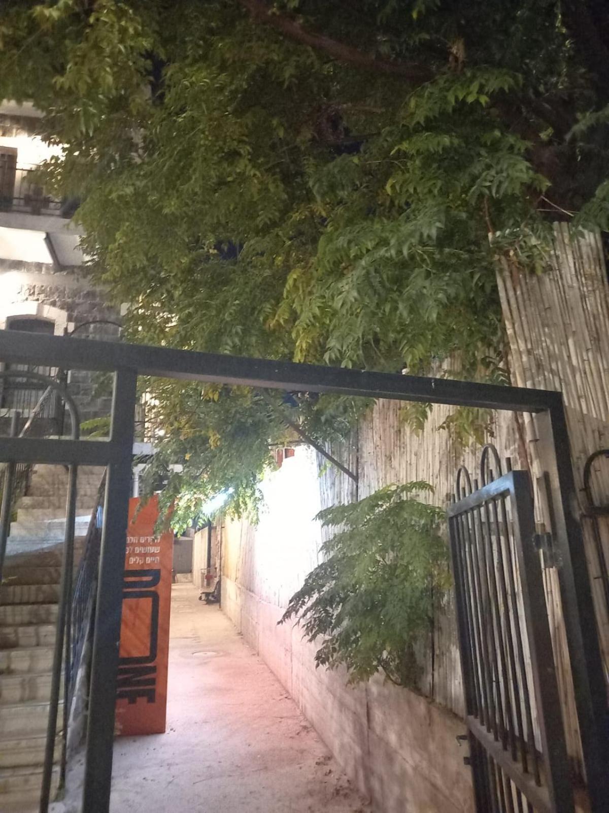 יחידת אירוח בבית ורדי Tiberias Eksteriør billede